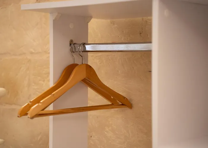 Essential By Dimora Barocca *